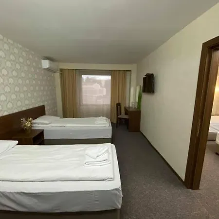 Hotel Loznitsa *