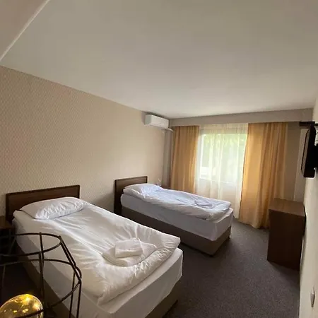 Hotel Loznitsa 호텔
