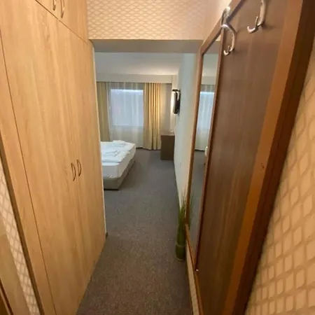 호텔 Hotel Loznitsa