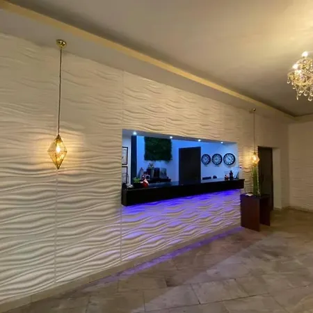 호텔 Hotel Loznitsa *